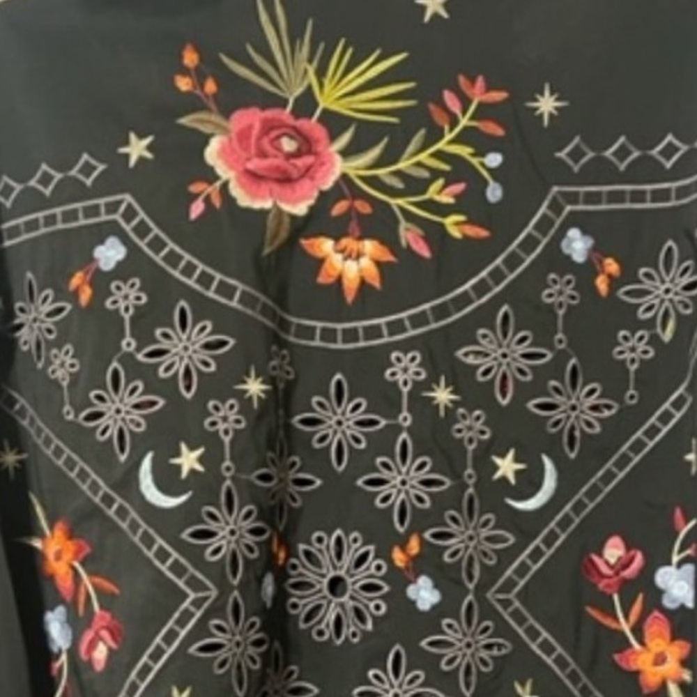 Johnny Was heavily embroidered omega shirt (oversized) NWT RARE - Picture 11 of 16